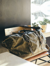 Charger l'image dans la galerie, COLOMBUS | Valise de voyage en cuir et toile | 4 odeurs