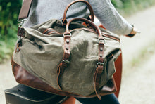 Charger l'image dans la galerie, COLOMBUS | Valise de voyage en cuir et toile | 4 odeurs